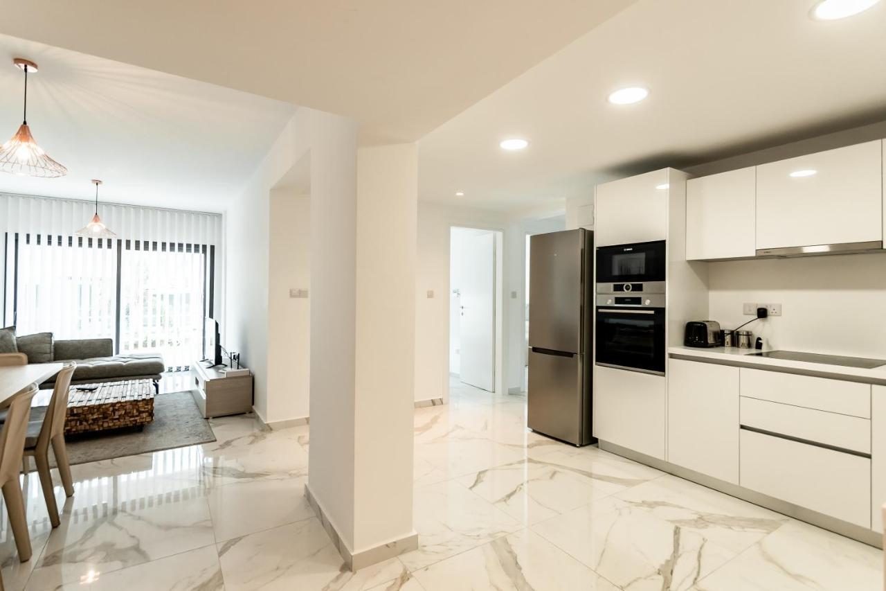 Silver House Boutique Apartment Paphos Ngoại thất bức ảnh