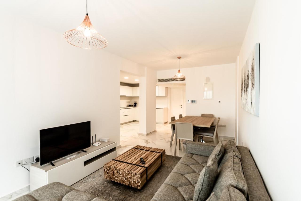 Silver House Boutique Apartment Paphos Ngoại thất bức ảnh