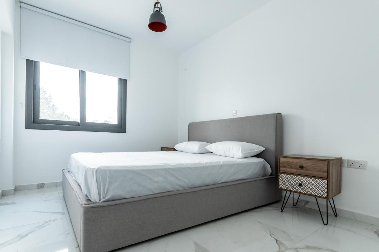 Silver House Boutique Apartment Paphos Ngoại thất bức ảnh