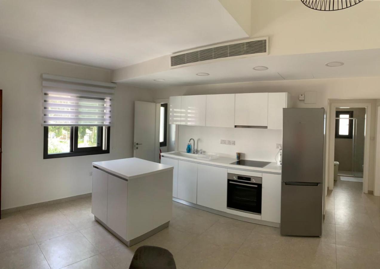 Silver House Boutique Apartment Paphos Ngoại thất bức ảnh